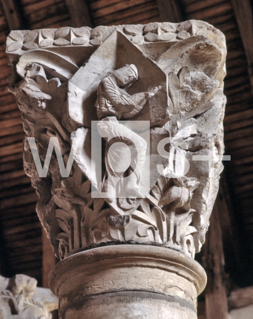 ｜クリュニー修道院の内陣の柱頭「神学上の善（美徳）：信」