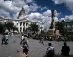 ｜ムリリョ広場と国会議事堂