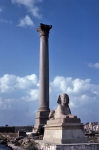 ｜ポンペイウス記念柱と新王国時代のスフィンクス