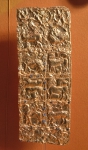 ｜象牙の像や金製の像の衣服を飾るために使われた金板