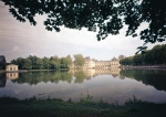 ｜鯉の池から望むフォンテーヌブロー宮殿
